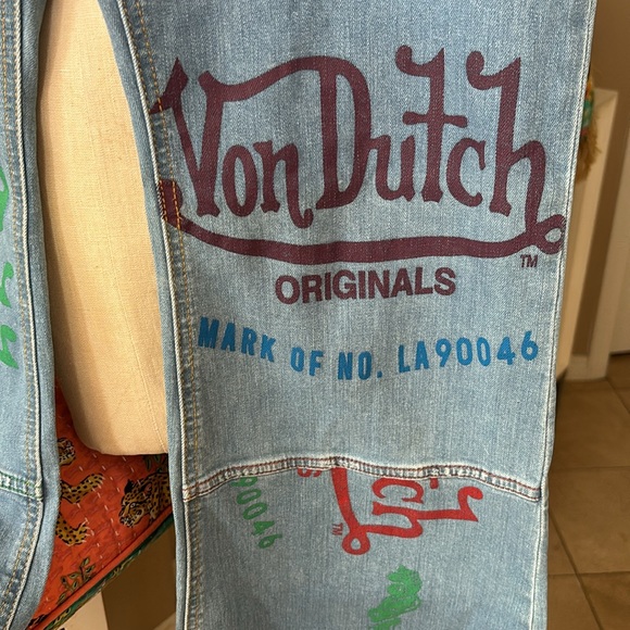 Von Dutch Patch Print Jeans - Picture 5 of 11